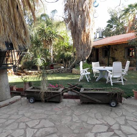 Jericho Inn Vered Yeriho Bagian luar foto