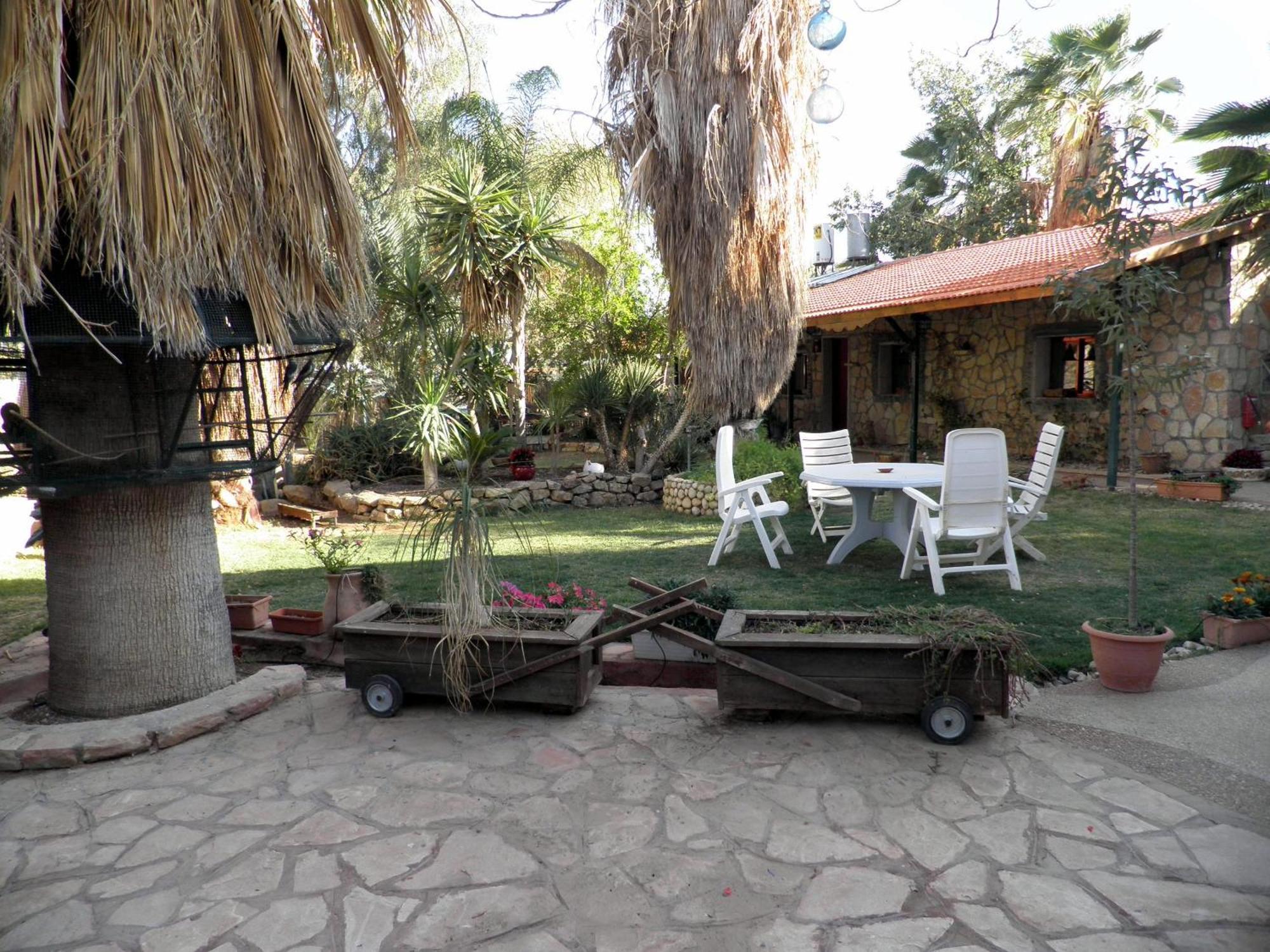 Jericho Inn Vered Yeriho Bagian luar foto