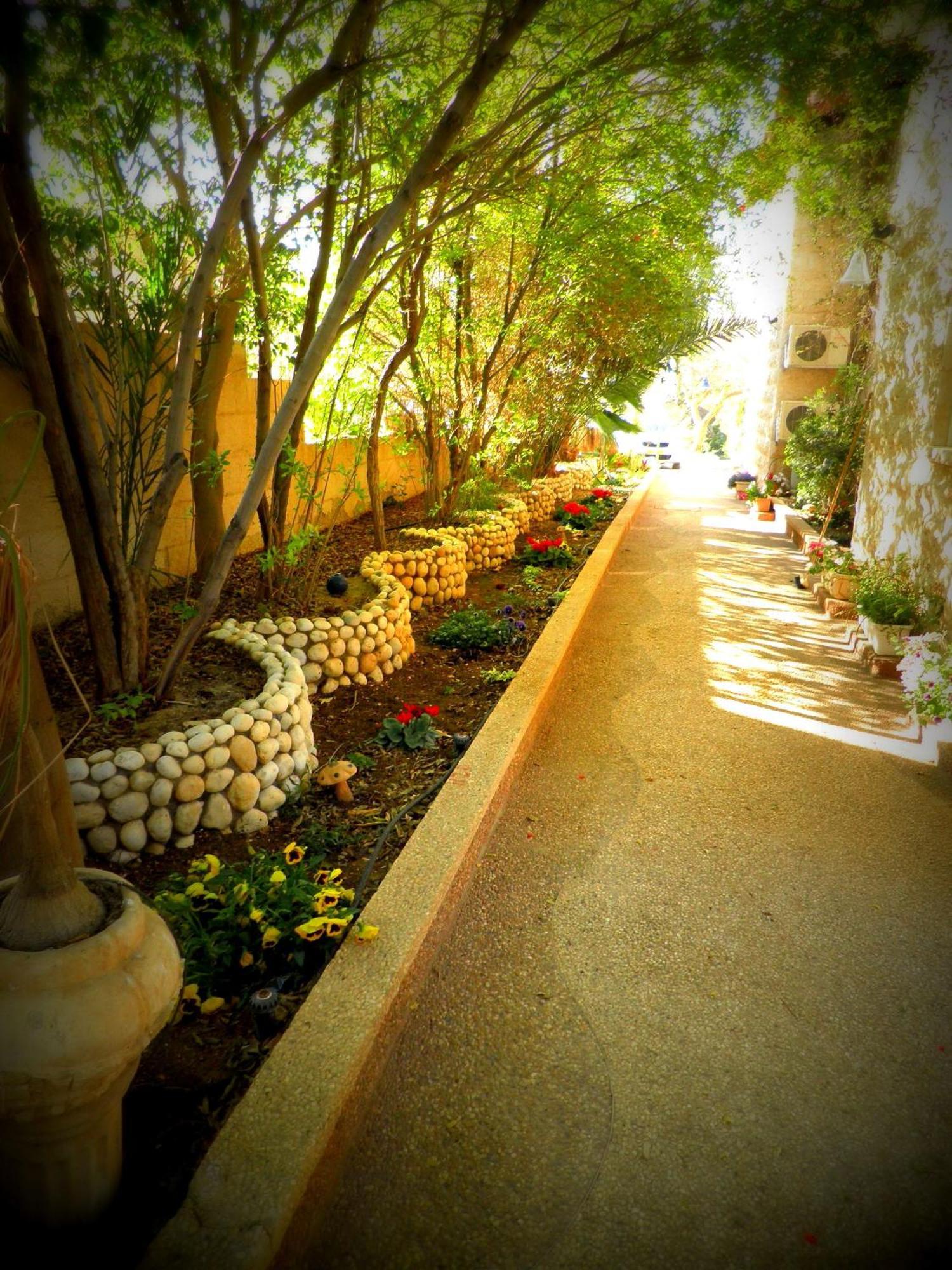 Jericho Inn Vered Yeriho Bagian luar foto